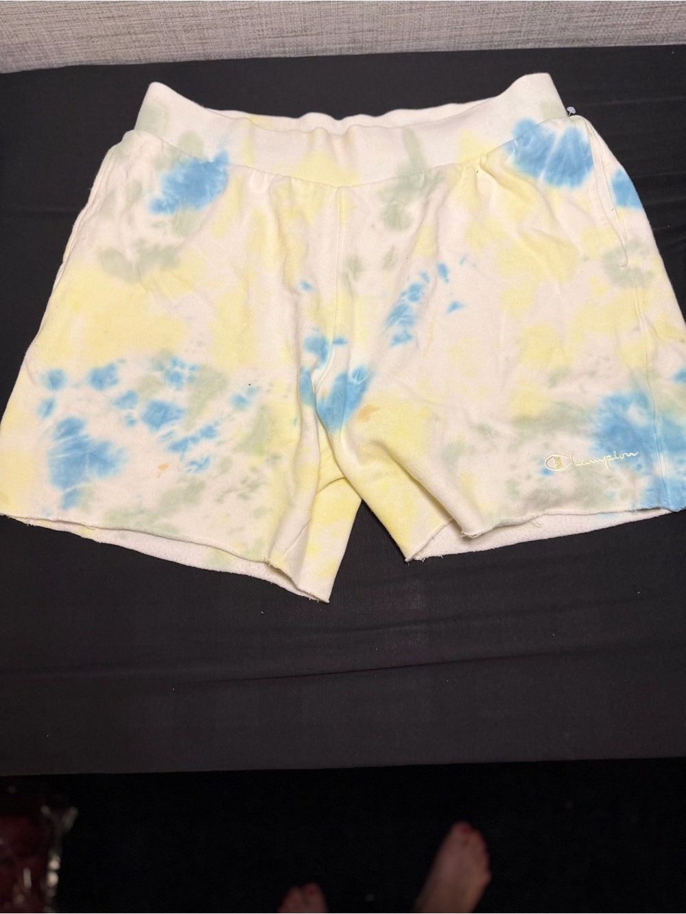 Champion Women's Tie-Dye Lounge Shorts - Yellow & Blue